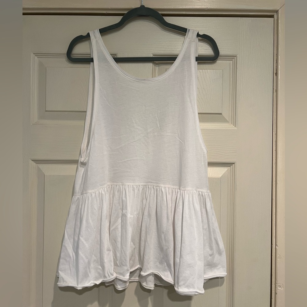 We the free oversized tank size medium